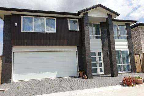 Photo of property in 21 Hakinakina Drive, Flat Bush, Auckland, 2019