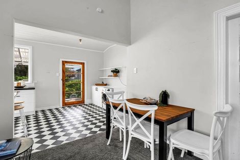 Photo of property in 15 Kelvin Street, Aramoho, Whanganui, 4500