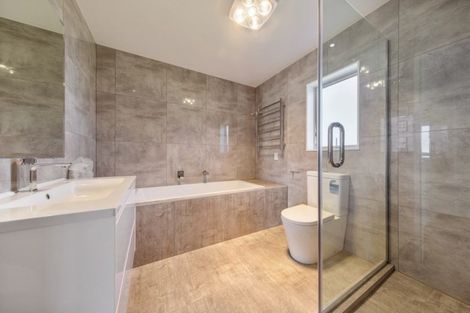 Photo of property in 16 Jaedee Court, Howick, Auckland, 2014