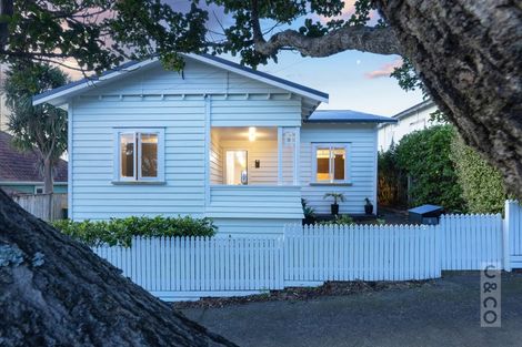 Photo of property in 8 Puriri Street, Helensville, 0800