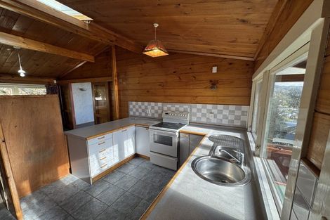 Photo of property in 9 Versailles Street, Karori, Wellington, 6012