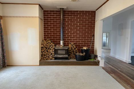 Photo of property in 20 Swinburn Street, Dannevirke, 4930