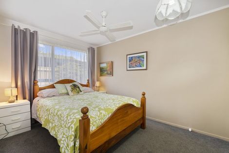 Photo of property in 11 Ashmore Place, Fairy Springs, Rotorua, 3015