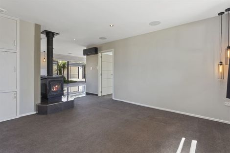 Photo of property in 33 Burnett Street, Oxford, 7430