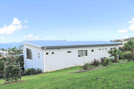 Photo of property in 186c Whangaparaoa Road, Red Beach, 0932