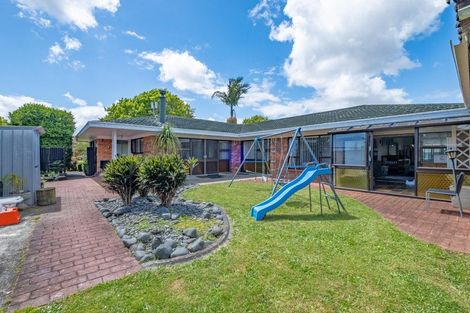 Photo of property in 3 Zenith Place, Conifer Grove, Takanini, 2112