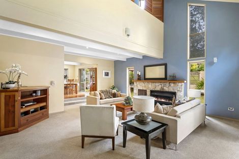 Photo of property in 1 Cobblestone Lane, Hillcrest, Auckland, 0627