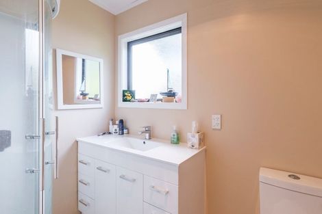 Photo of property in 49 Leinster Avenue, Raumati South, Paraparaumu, 5032