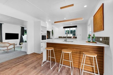 Photo of property in 27 Saxton Road, Upper Vogeltown, New Plymouth, 4310