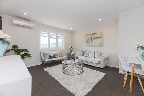 Photo of property in 31 Railway Street West, Papakura, 2110