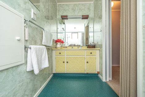 Photo of property in 10 Caius Avenue, Gonville, Whanganui, 4501