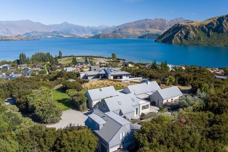 Photo of property in 24 Briar Bank Drive, Wanaka, 9305