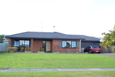 Photo of property in 43 Frank Nobilo Drive, Golflands, Auckland, 2013