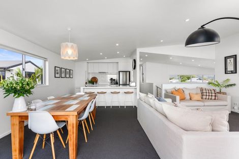 Photo of property in 109a Simpson Road, Papamoa Beach, Papamoa, 3118