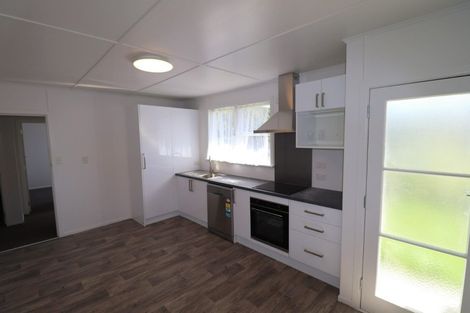 Photo of property in 32 Montreal Grove, Kingston, Wellington, 6021