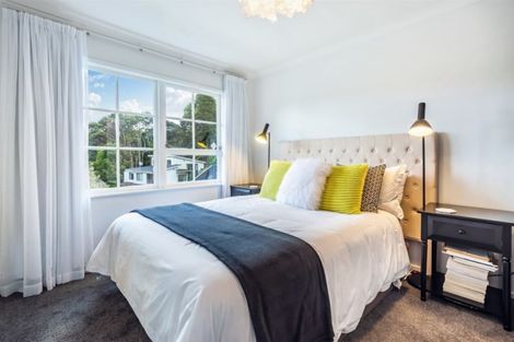 Photo of property in 11 West Glade Crescent, Birkenhead, Auckland, 0626