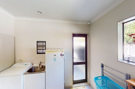 Photo of property in 112 Weraroa Road, Levin, 5510