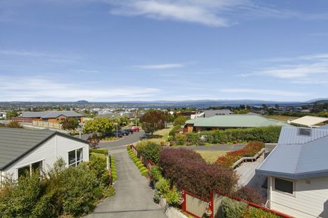 Photo of property in 16 Carpentras Way, Nukuhau, Taupo, 3330