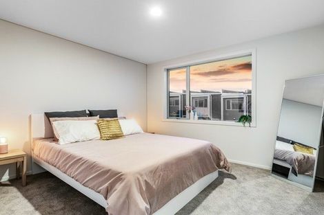 Photo of property in 7 Folkes Lane, New Lynn, Auckland, 0600