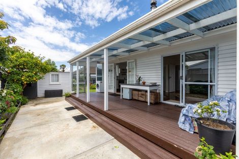 Photo of property in 21 Hall Street, Woodville, 4920