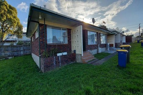 Photo of property in 4/96 Titirangi Road, New Lynn, Auckland, 0600