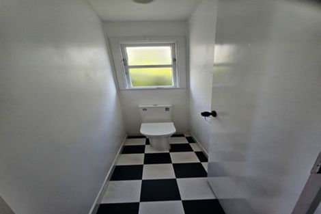 Photo of property in 2a Rewa Street, New Lynn, Auckland, 0600