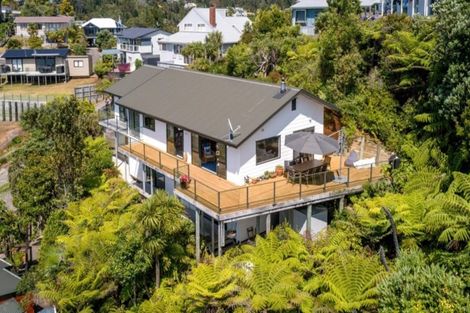 Photo of property in 9 Ridge Road, Tairua, 3508