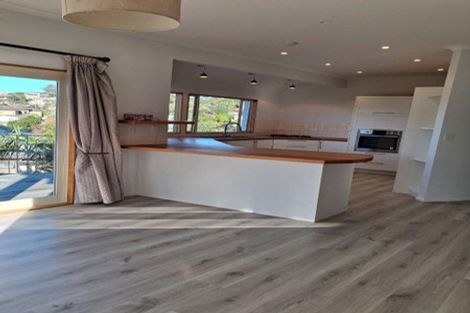 Photo of property in 71 William Bayes Place, Red Beach, 0932