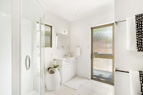 Photo of property in 1/49 Park Rise, Campbells Bay, Auckland, 0630