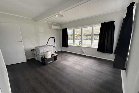 Photo of property in 88 Victoria Street, Carterton, 5713