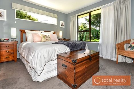 Photo of property in 20 Shamrock Place, Halswell, Christchurch, 8025