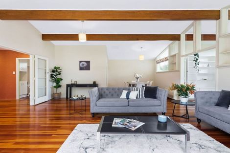 Photo of property in 11 Kingsgate Place, Burnside, Christchurch, 8053