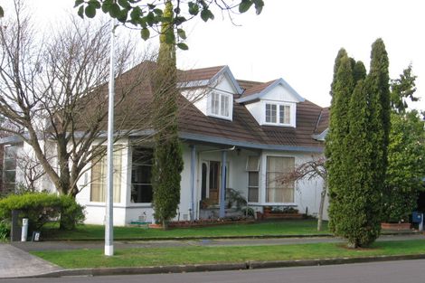 Photo of property in 55 Lincoln Terrace, Hokowhitu, Palmerston North, 4410