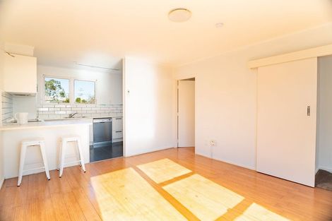 Photo of property in 2/8 James Road, Manurewa, Auckland, 2102