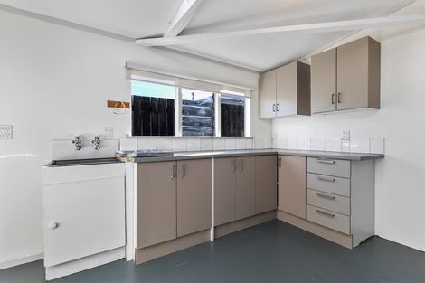 Photo of property in 90 Porchester Road, Papakura, 2110