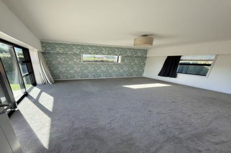 Photo of property in 11 Lake Pupuke Drive, Takapuna, Auckland, 0622