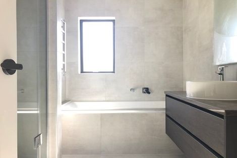 Photo of property in 12c Newhaven Terrace, Mairangi Bay, Auckland, 0630