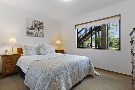 Photo of property in 54 Marina View Drive, West Harbour, Auckland, 0618