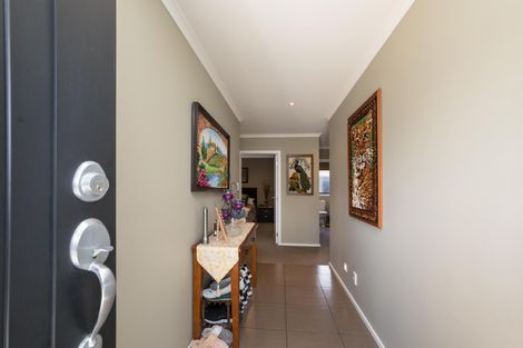 Photo of property in 5 Levi Place, Kelvin Grove, Palmerston North, 4414