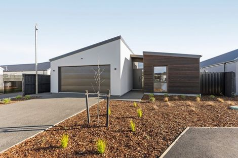 Photo of property in 28 Greystone Close, Halswell, 8025