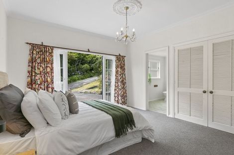 Photo of property in 49 Rona Street, Eastbourne, Lower Hutt, 5013