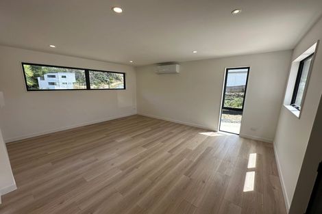 Photo of property in 60 Tiri Tiri Road, Birkdale, Auckland, 0626