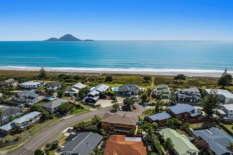 Photo of property in 14 Commodores Close, Coastlands, Whakatane, 3120