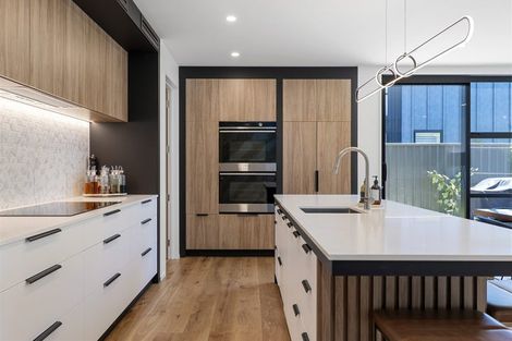 Photo of property in 20a Wroxton Terrace, Merivale, Christchurch, 8014