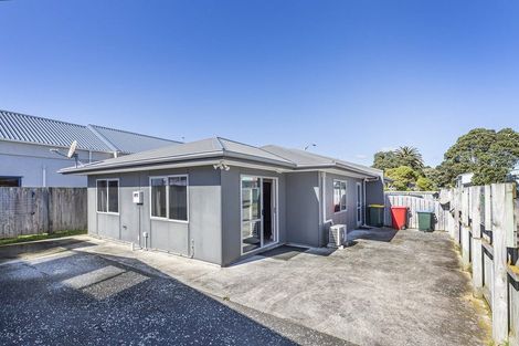 Photo of property in 12a Whitehouse Road, Titahi Bay, Porirua, 5022