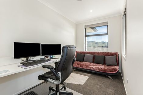 Photo of property in 56 Queen Charlotte Drive, Aotea, Porirua, 5024