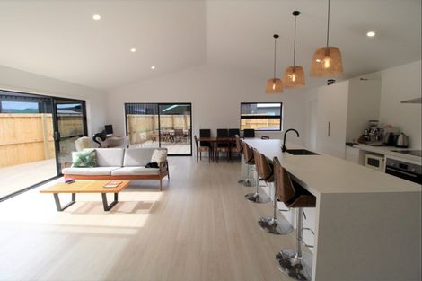 Photo of property in 121 Mahoe Place, Matarangi, Whitianga, 3592