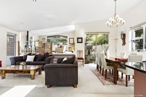 Photo of property in 35 Finnimore Terrace, Vogeltown, Wellington, 6021