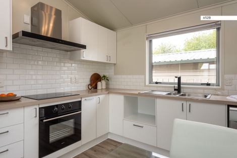 Photo of property in 652c Barbadoes Street, Edgeware, Christchurch, 8013