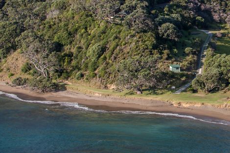 Photo of property in 356 Rockell Road, Whananaki, Hikurangi, 0181